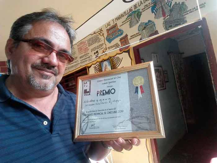 Premian a creador cinematográfico cabaiguanense