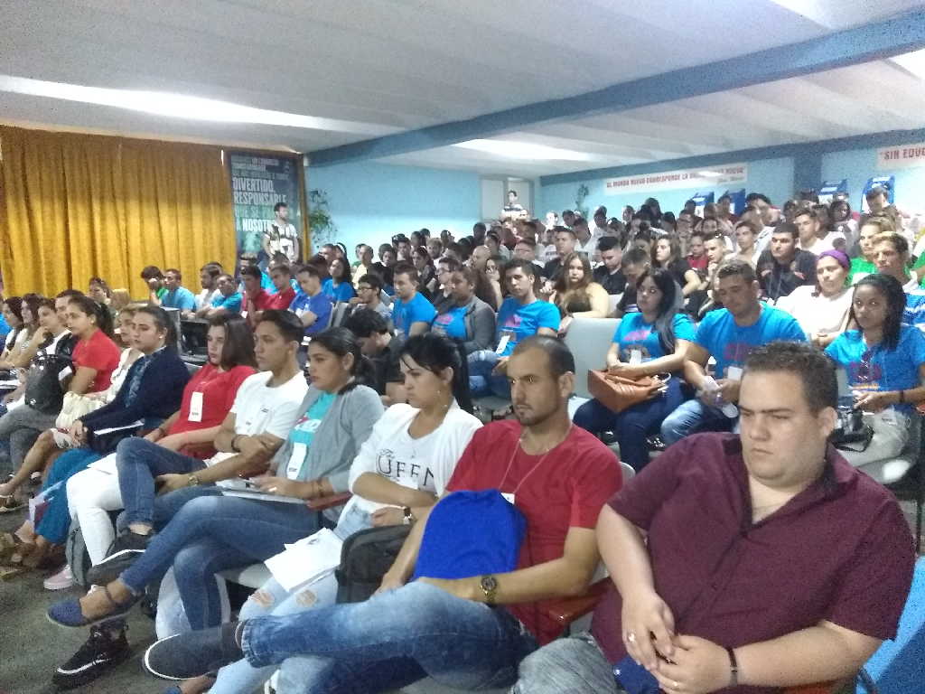 Intercambiaron autoridades espirituanas con los delegados a la Asamblea Juvenil