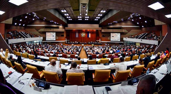 ¿Qué leyes deben aprobarse durante 2020 en Cuba? (+ Infografías y Video)