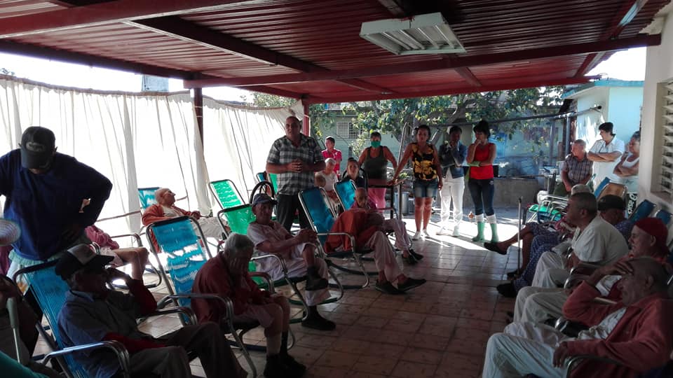 Capacitan a abuelos del Hogar de Ancianos de Cabaiguán sobre el nuevo coronavirus