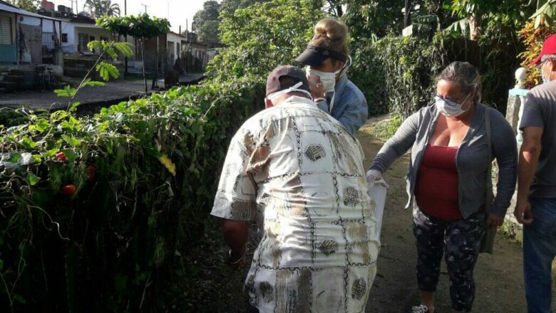 Apoyan trabajadores de la cultura acciones de higienización en  Cabaiguán en tiempos de coronavirus