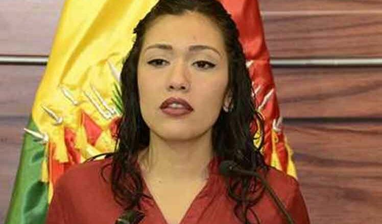 El pueblo boliviano dijo basta, dice senadora Adriana Salvatierra