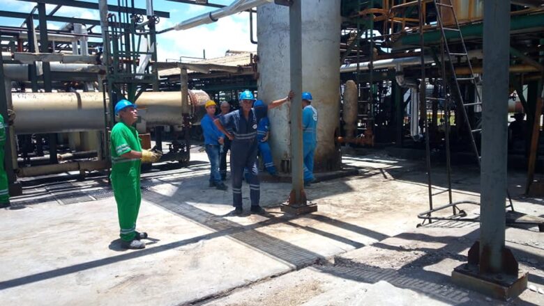 Verifican reparaciones en refinería  de Cabaiguán