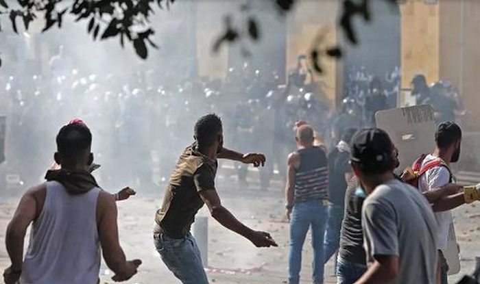 Gobierno del Líbano dimite entre protestas por la explosión de Beirut