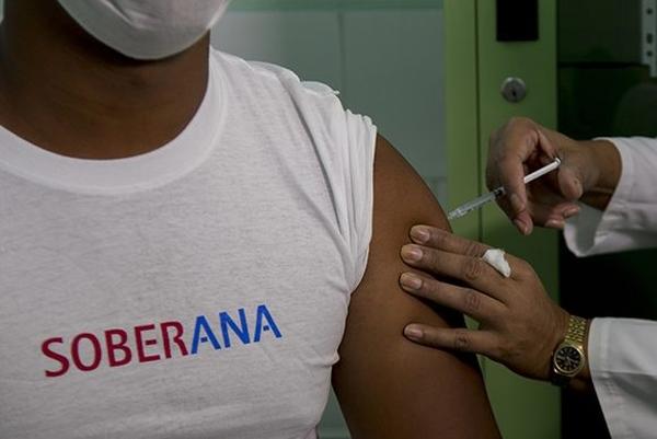 Los próximos pasos del candidato vacunal de Cuba contra la COVID-19