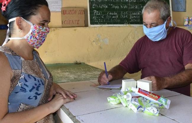 Determinante papel del pueblo en el enfrentamiento a ilegalidades en torno a la actividad comercial