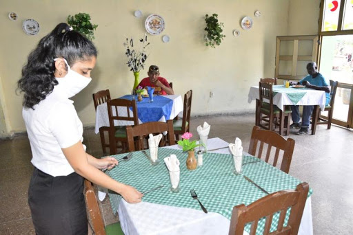 El comercio y la gastronomía de Cabaiguán refuerzan precauciones ante rebrote de COVID-19