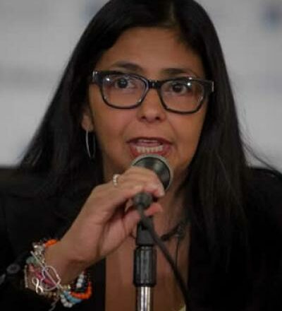 Agradece Venezuela cargamento de vacuna rusa contra la covid-19