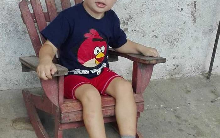 El niño y el sillón