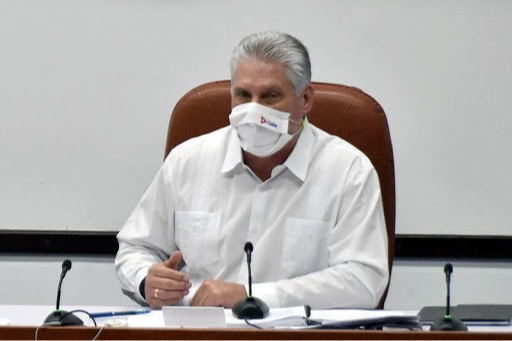 Díaz-Canel denuncia evidencias de golpe blando contra Cuba