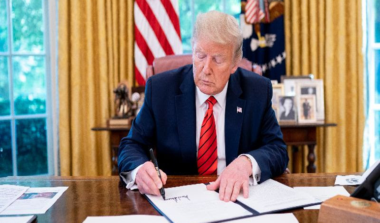 Donald Trump y sus más de 240 medidas contra Cuba