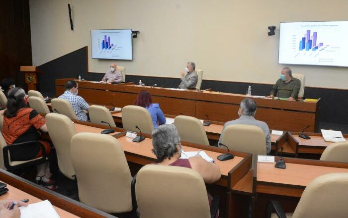 Ponen en marcha modificaciones importantes al protocolo cubano para el tratamiento de la covid