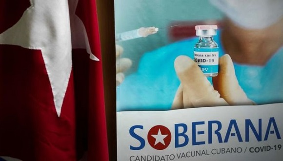 Inspeccionan marcha de ensayos clínicos de la fase III de vacuna cubana Soberana 02