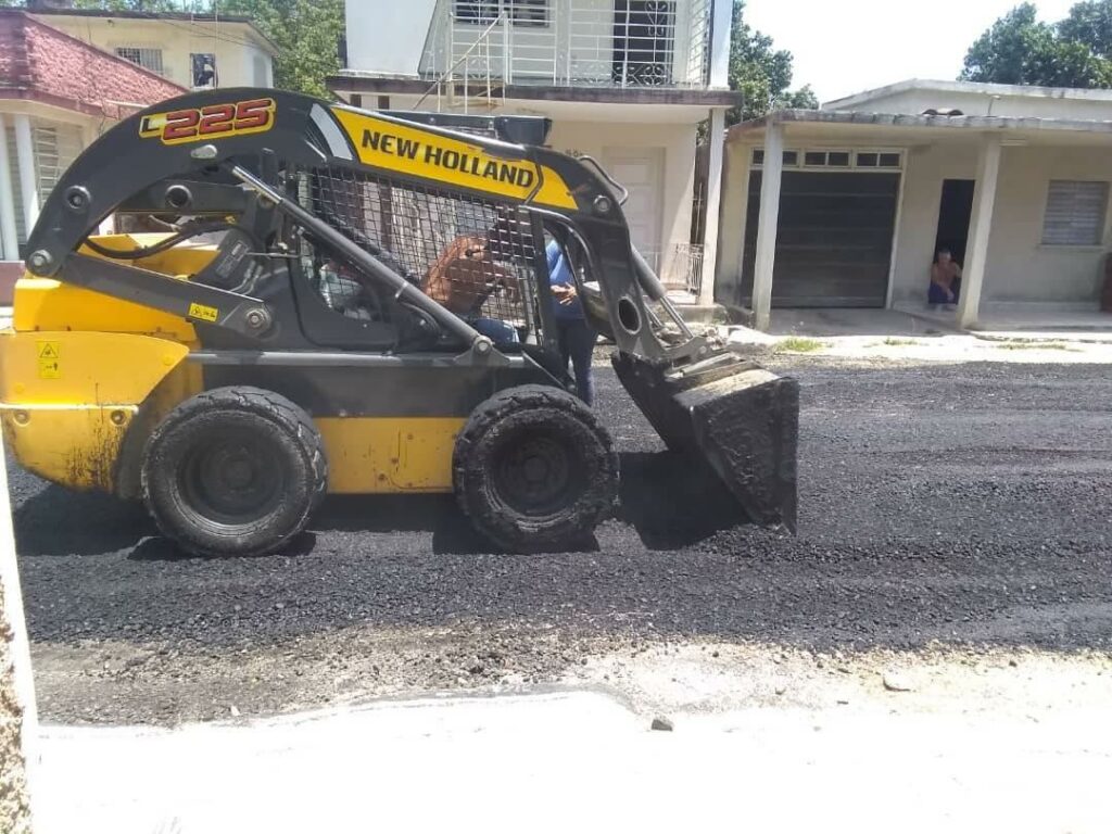 El mantenimiento vial es recibido con beneplácito por los habitantes de la ciudad