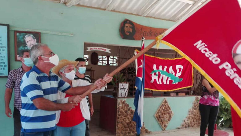 Entregan Bandera de Honor a Cooperativa de Cabaiguán