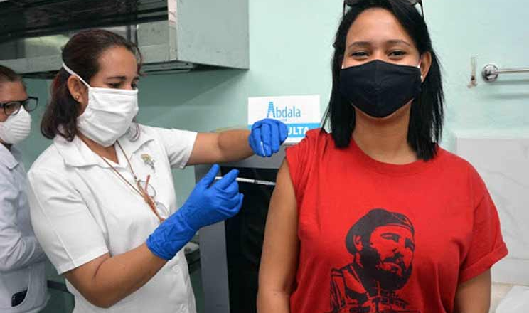 Soberana 02 y Abdala avanzan ensayos clínicos definitivos de vacunas cubanas