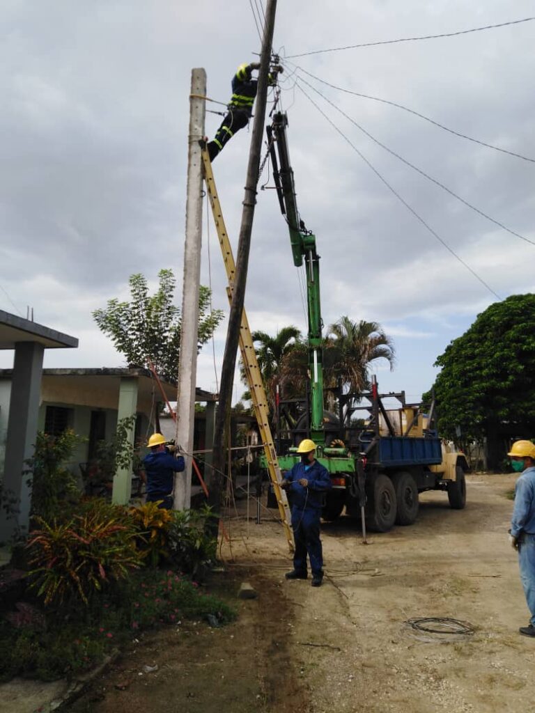 Trabajadores eléctricos