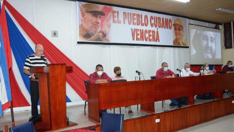 Reconocen a profesionales cabaiguanenses en Jornada por el Día del Historiador Cubano