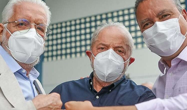Finaliza Lula gira por el nordeste brasileño denunciando gestación de golpe de estado por Bolsonaro