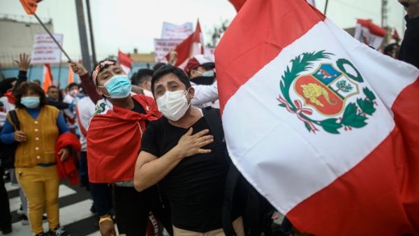 Fuerzas Armadas peruanas rechazan versiones sobre posible golpe de estado