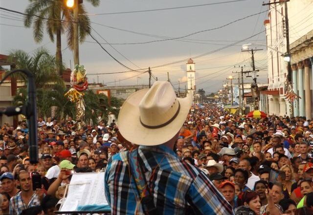 Agasaja Cabaiguán a los trabajadores en su día