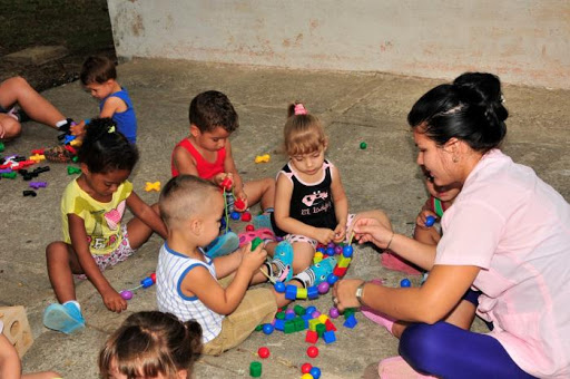 Incentivan creación de casitas infantiles en Cabaiguán