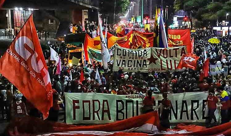 Centrales sindicales brasileñas llaman a echar del poder a Bolsonaro para salvar al país