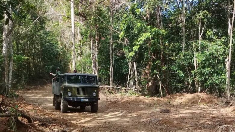 Reparación de viales en Sancti Spíritus afectada por limitaciones económicas