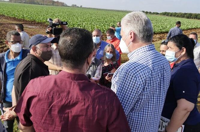 Partido Comunista de Cuba prioriza contacto con las comunidades