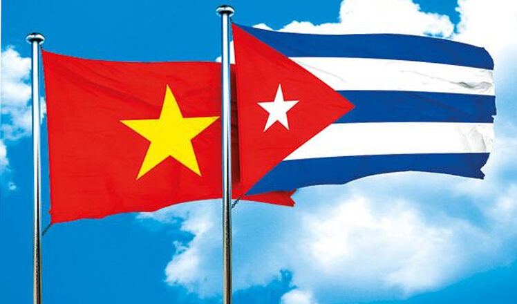 Presidente cubano felicita a Vietnam en Día de la Independencia