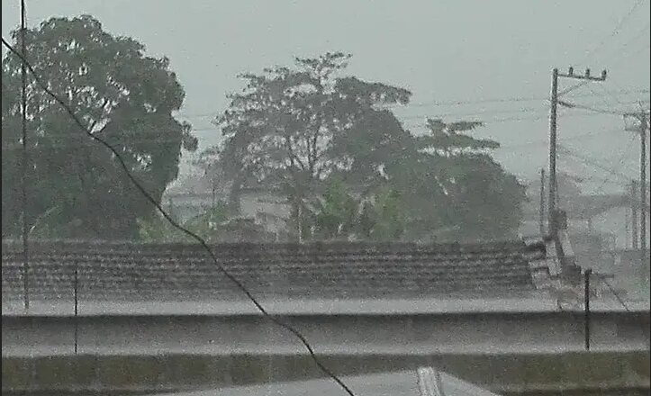 Continúa la lluvia este lunes en Cabaiguán (+ Fotos)