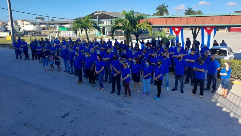 Celebraron petroleros cabaiguanenses aniversario de la fundación de la Refinería y triunfo de la Revolución (+ Fotos)