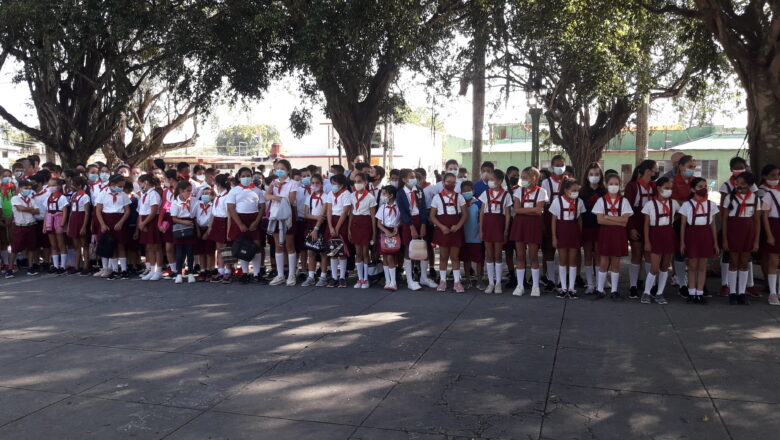 Pioneros y Jóvenes cabaiguanenses protagonistas de los festejos por el 4 de abril (+Fotos)