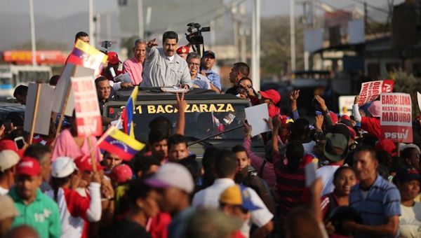 Junto al pueblo de Venezuela Nicolás Maduro suma nueve años de batallas