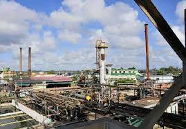 Refinería cabaiguanense resalta por su eficiencia en el 2021