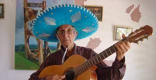 Julio y su guitarra