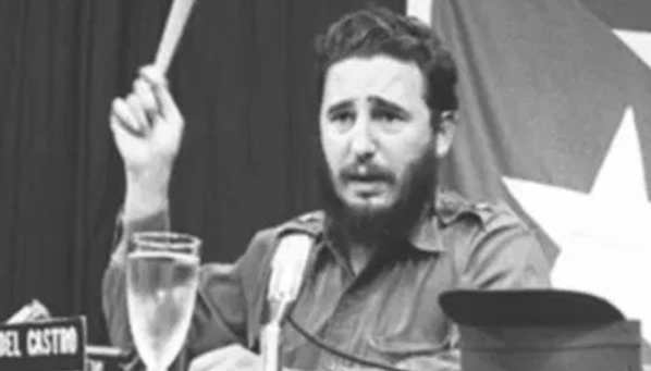 Presidente cubano recuerda palabras de Fidel Castro a los intelectuales