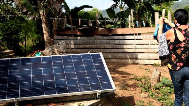 Energía solar fotovoltaica beneficia a comunidades espirituanas