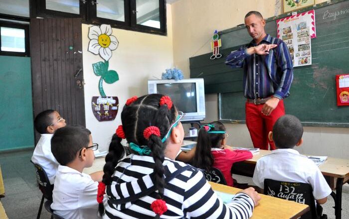 Educación Especial en Cuba llega a su aniversario 60