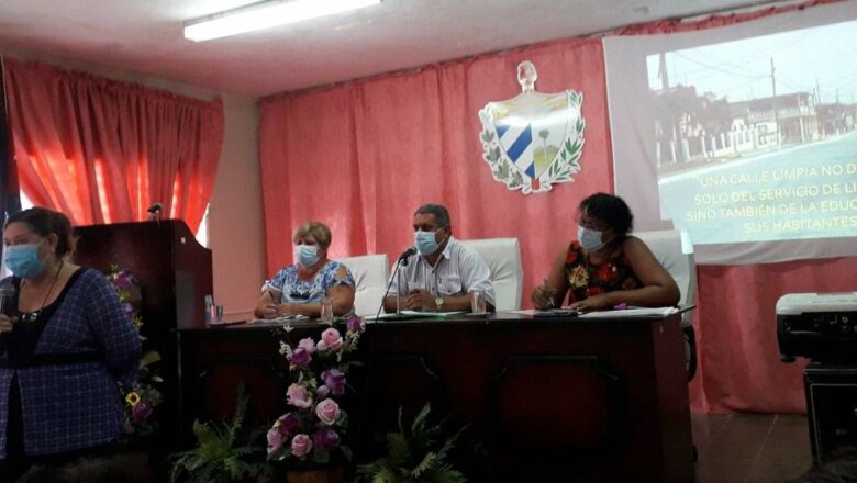 Intercambia Gobernadora espirituana con delegados del Poder Popular de Cabaiguán (+ Audio)