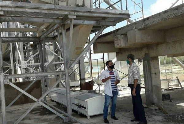 ingenieros de la enpa supervisan ejecucion silos arroz ueb tamarindo