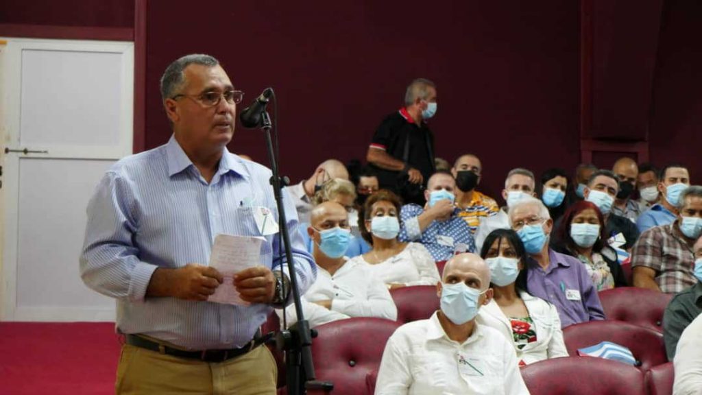 intervenciones de los delegados espirituanos Eduardo Martinez del central Melanio Hernandez 1024x576 1