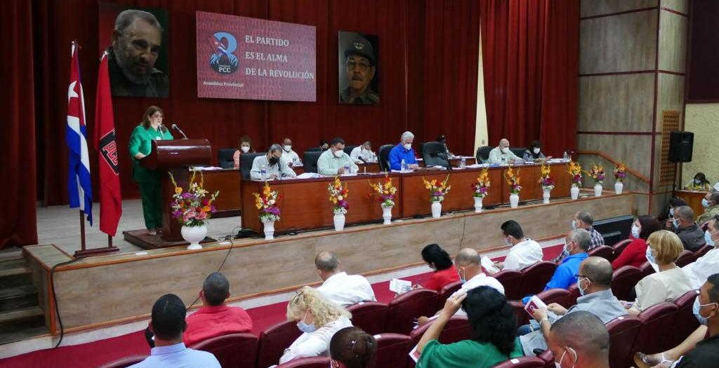 preside diaz canel asamblea del pcc en sancti spiritus 1 foto er 1024x525 1