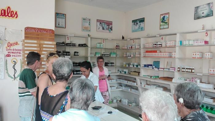Los servicios de farmacia cuentan con más de un siglo en Cabaiguán