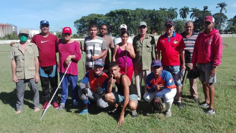 Preselección espirituana de béisbol para ciegos y débiles visuales se alista en Cabaiguán (+ Fotos)