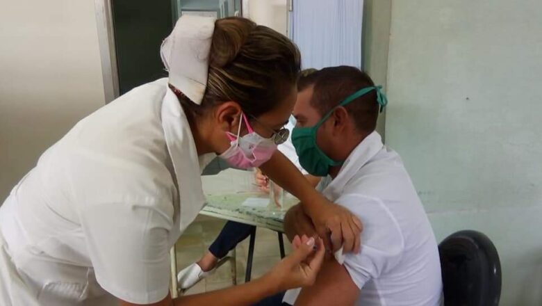 Recibió personal cabaiguanense de la salud convaleciente de COVID-19 dosis del candidato vacunal Soberana Plus (+ Fotos)