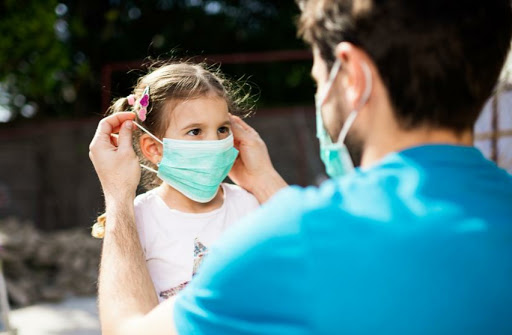 Reiteran alerta a las familias sobre cuidado de niños y jóvenes ante incremento de riesgos de la COVID 19