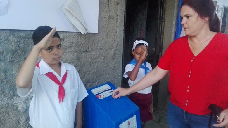Autoridades de Cabaiguán ejercen derecho al voto (+ Fotos)
