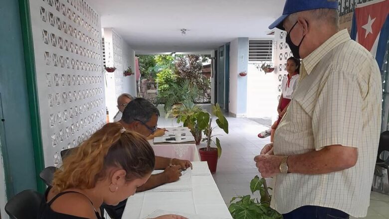 Cabaiguanenses votan y opinan