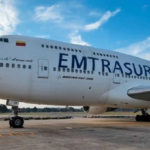 Arriban a Venezuela otros dos tripulantes del avión de Emtrasur retenido en Argentina